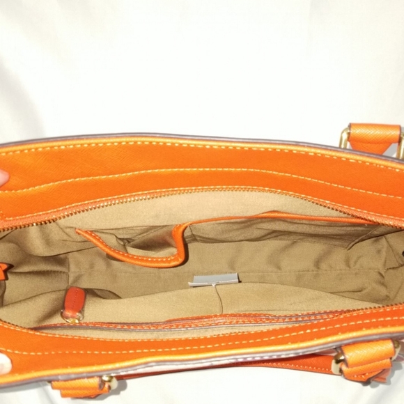 Emma & Sophia Bag NWT - Picture 7 of 7